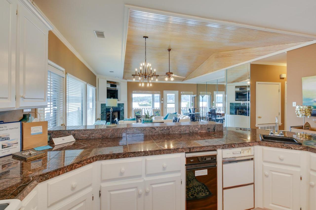 Spacious Hot Springs Penthouse Stunning Lake View Exterior photo